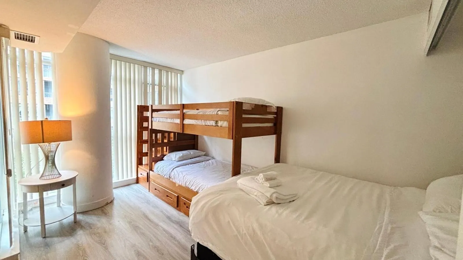 Comfy 1Bdrm Plus Den 3 Real Beds トロント カナダ