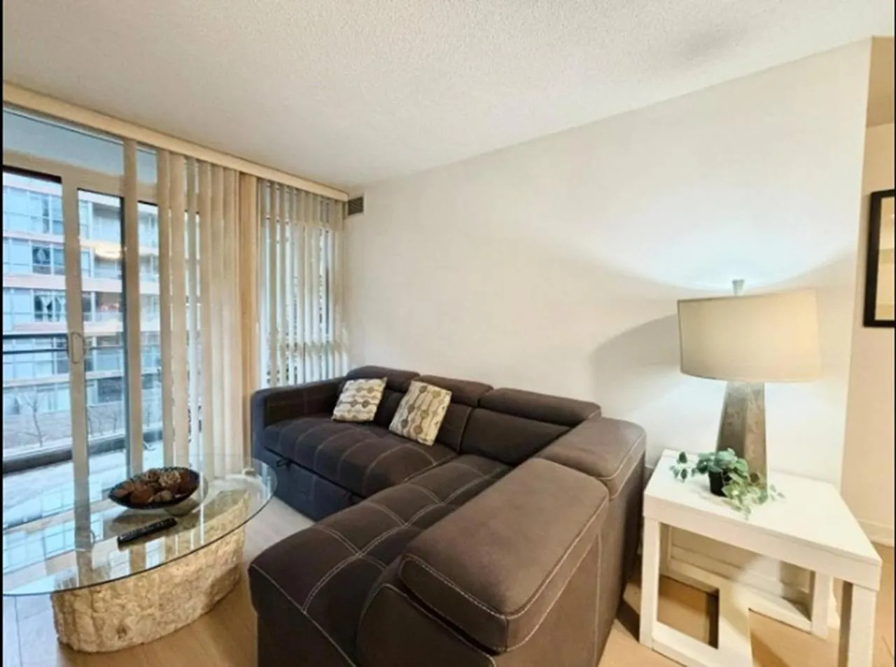 Comfy 1Bdrm Plus Den 3 Real Beds トロント 0*,  カナダ