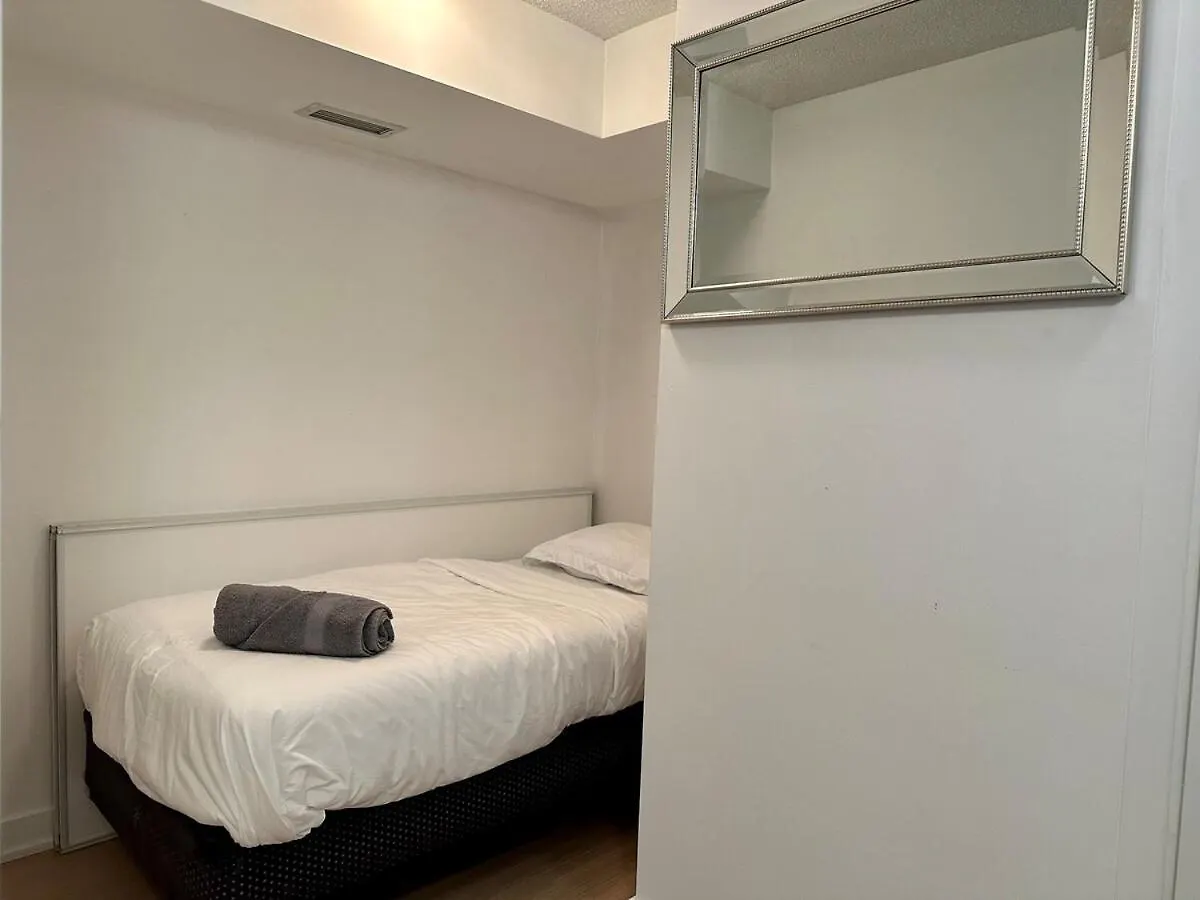 Apartment Comfy 1Bdrm Plus Den 3 Real Beds Toronto