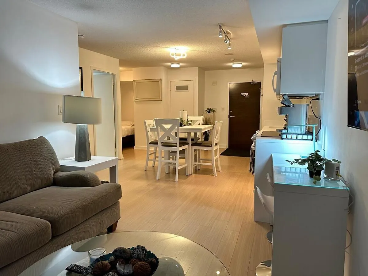 Comfy 1Bdrm Plus Den 3 Real Beds Toronto